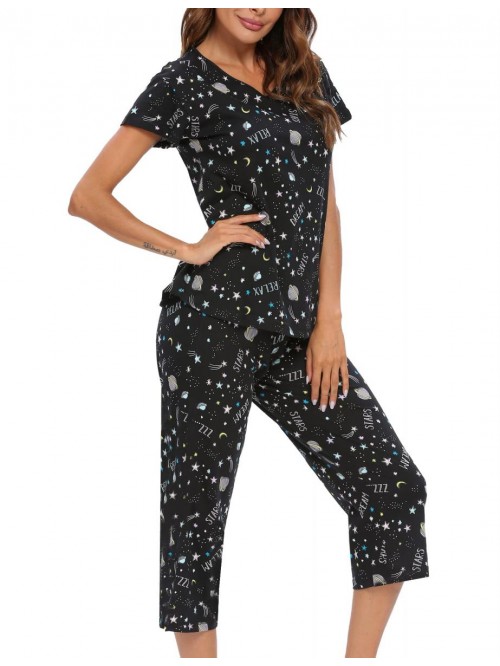 Women's Sleepwear Tops with Capri Pants Pajama Set...